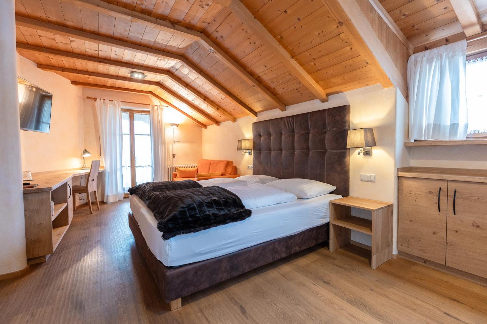 Der Unterwirt Guesthouse And Restaurant キウーザ エクステリア 写真